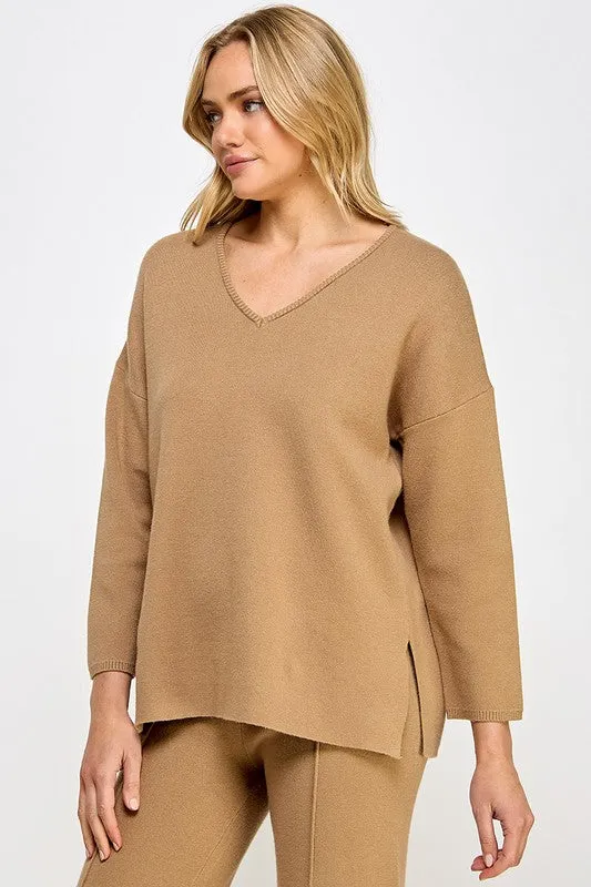 Dana V-neck Pullover