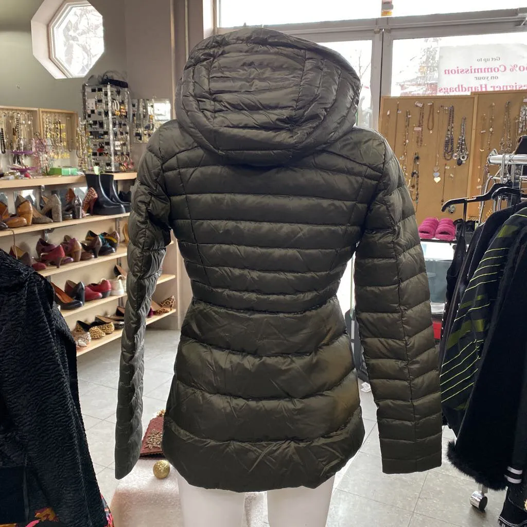 Lululemon down filled puffer jacket 4