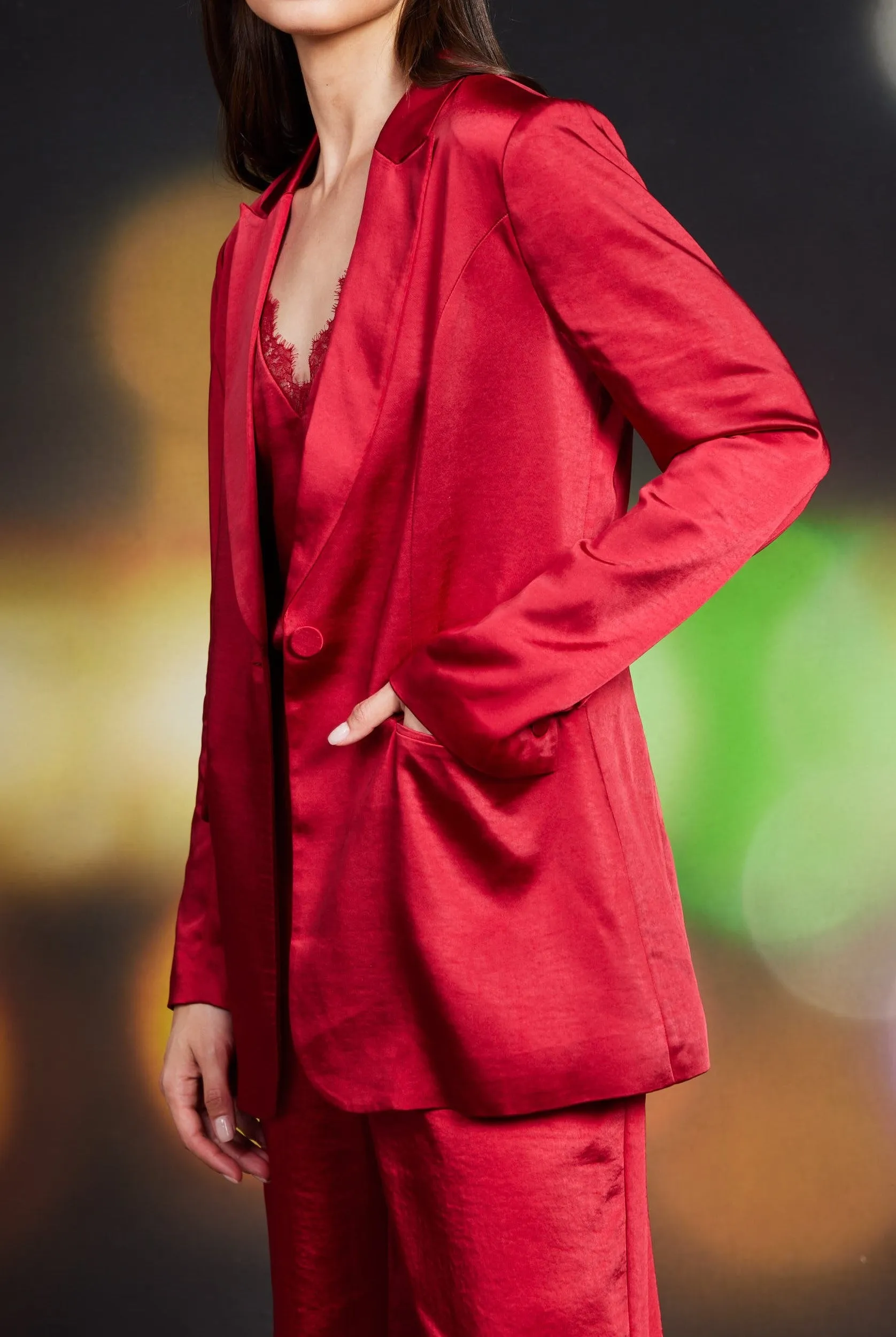 Mara Long Sleeve Pocket Satin Blazer- Red