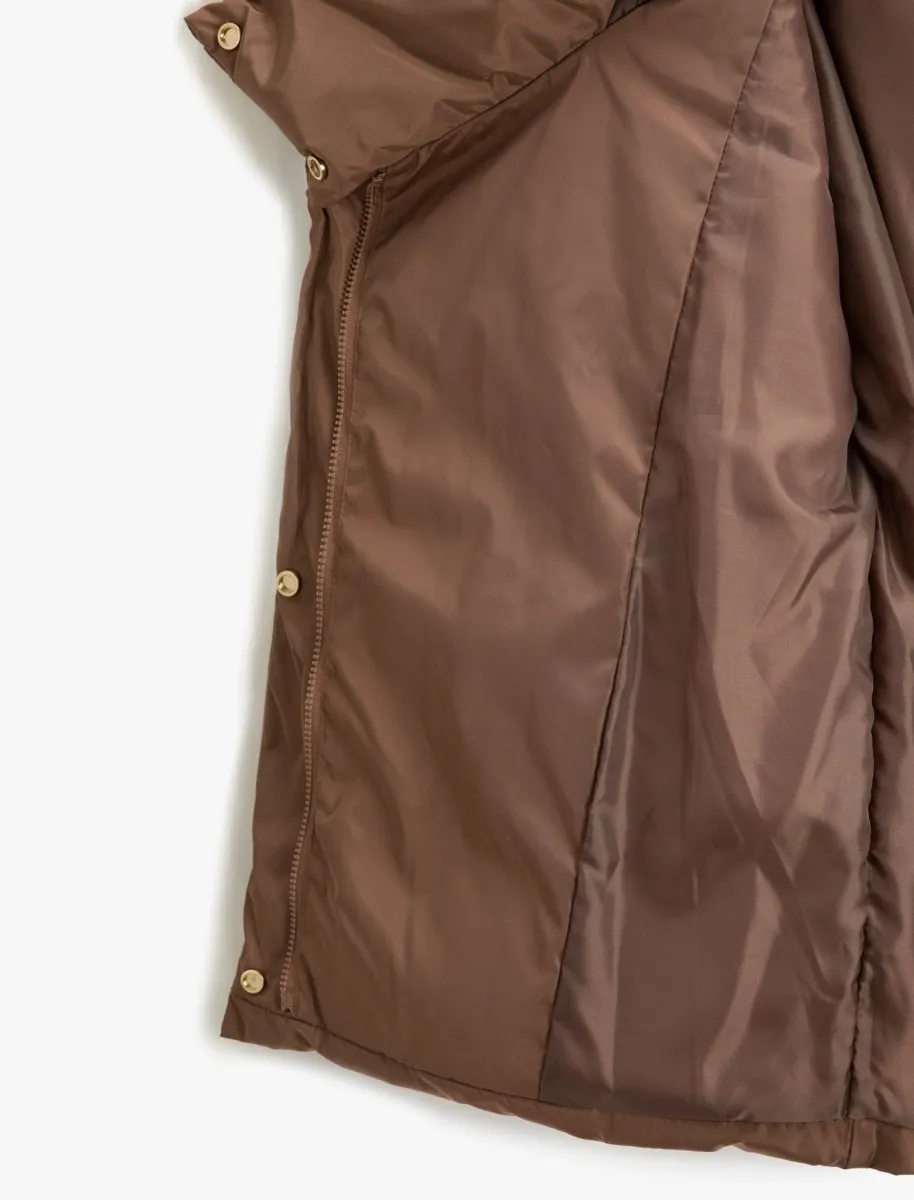 Oversized Puffer Jacket in Brown