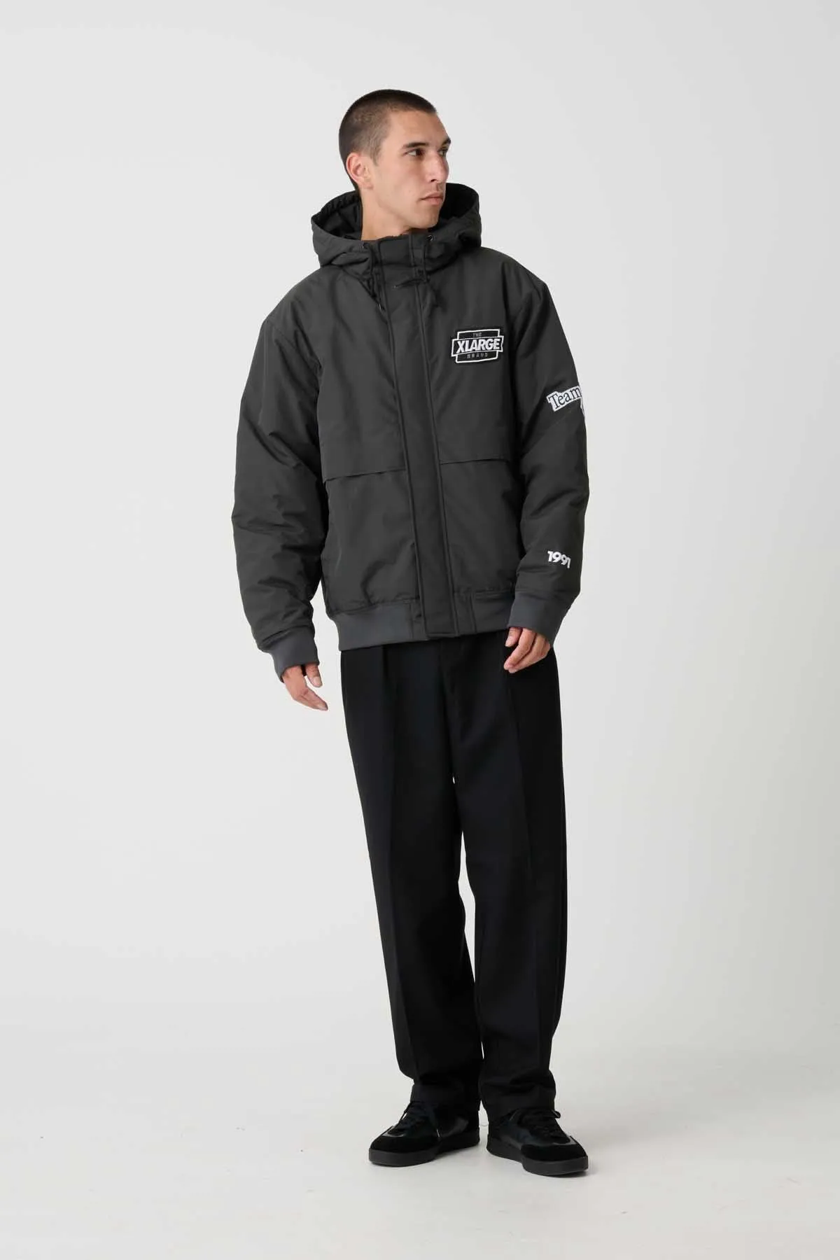 TEAM NYLON PUFFER JACKET - BLACK