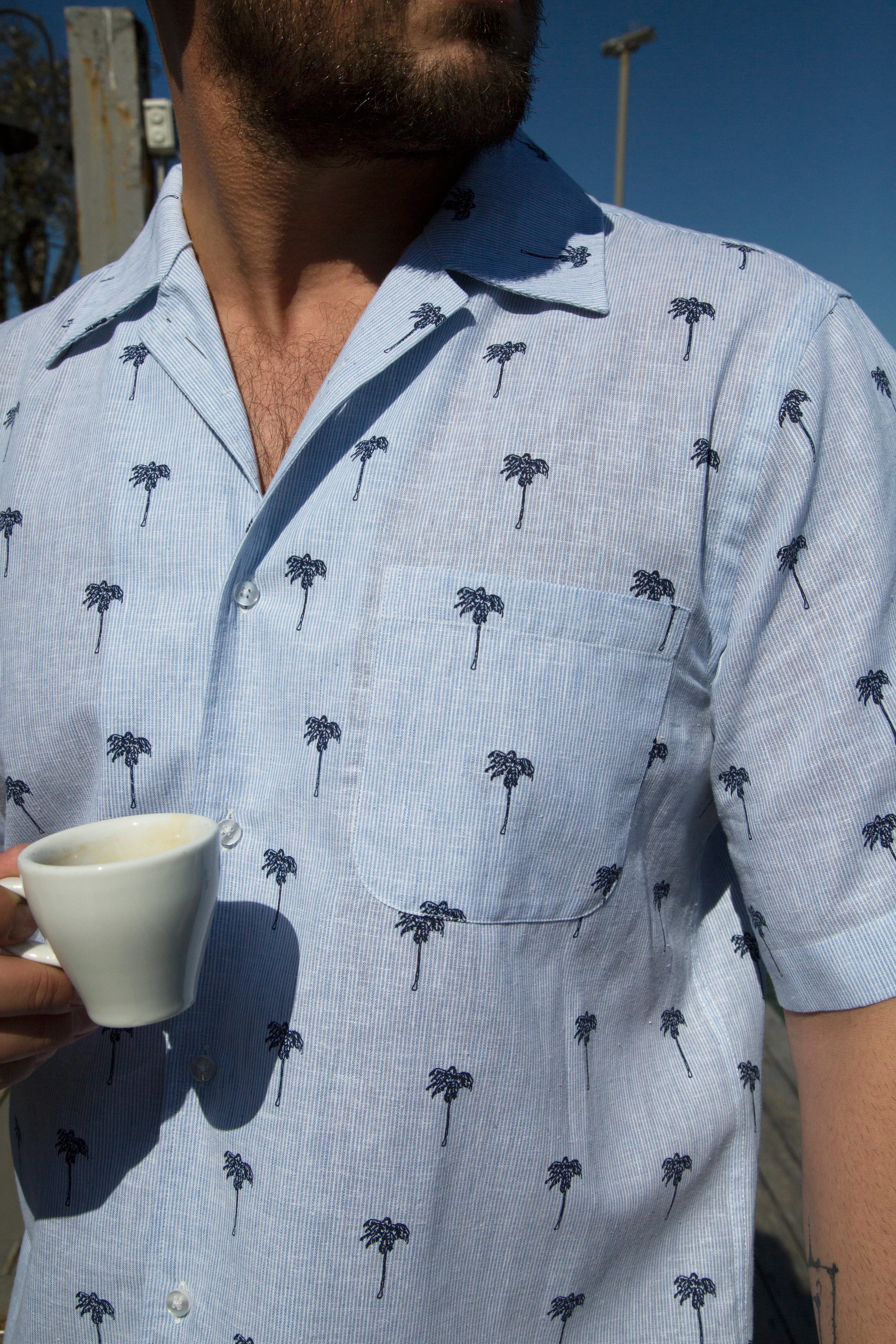 The DUBAI men's blue palm shirt