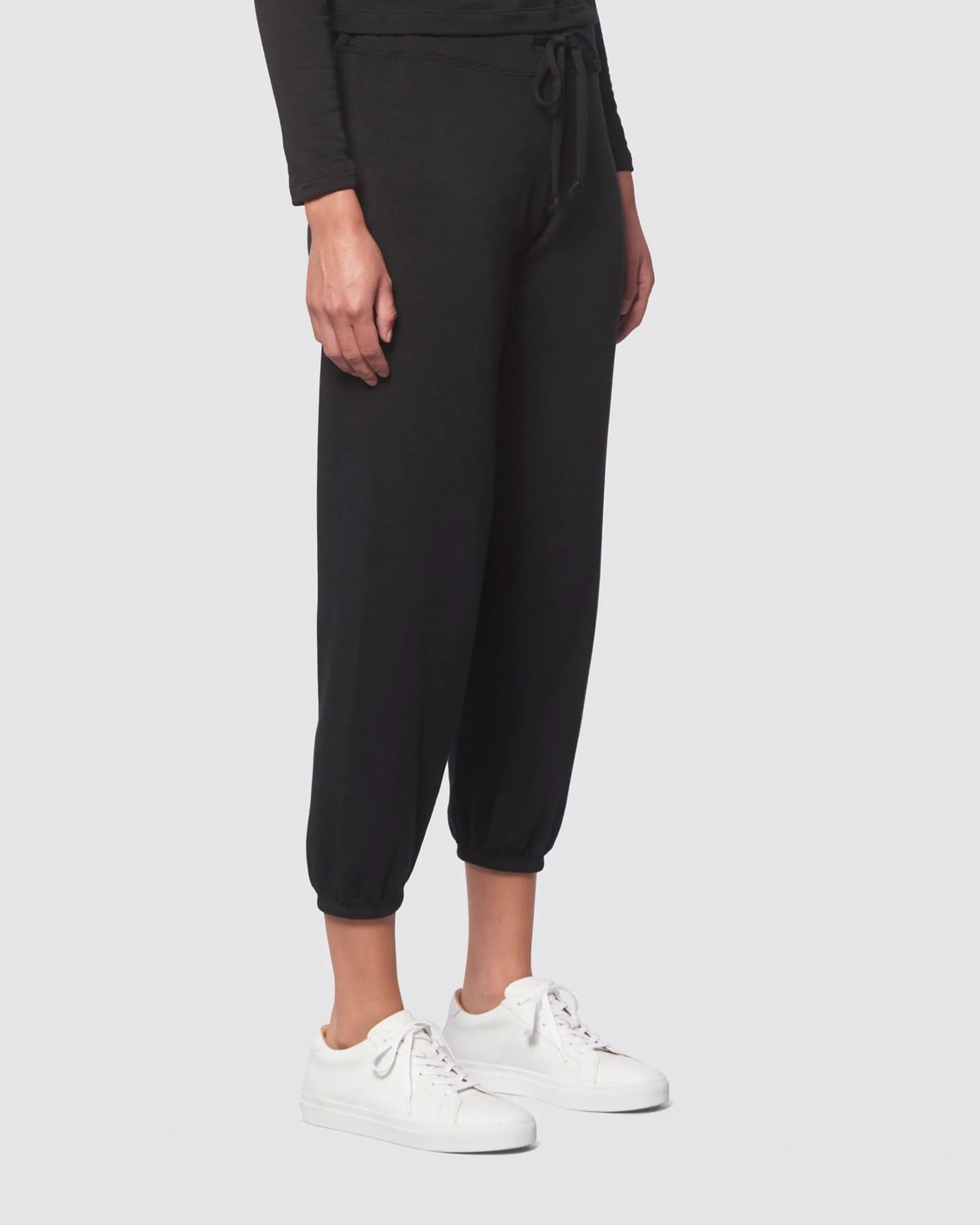 The Women's Classic Sweatpant