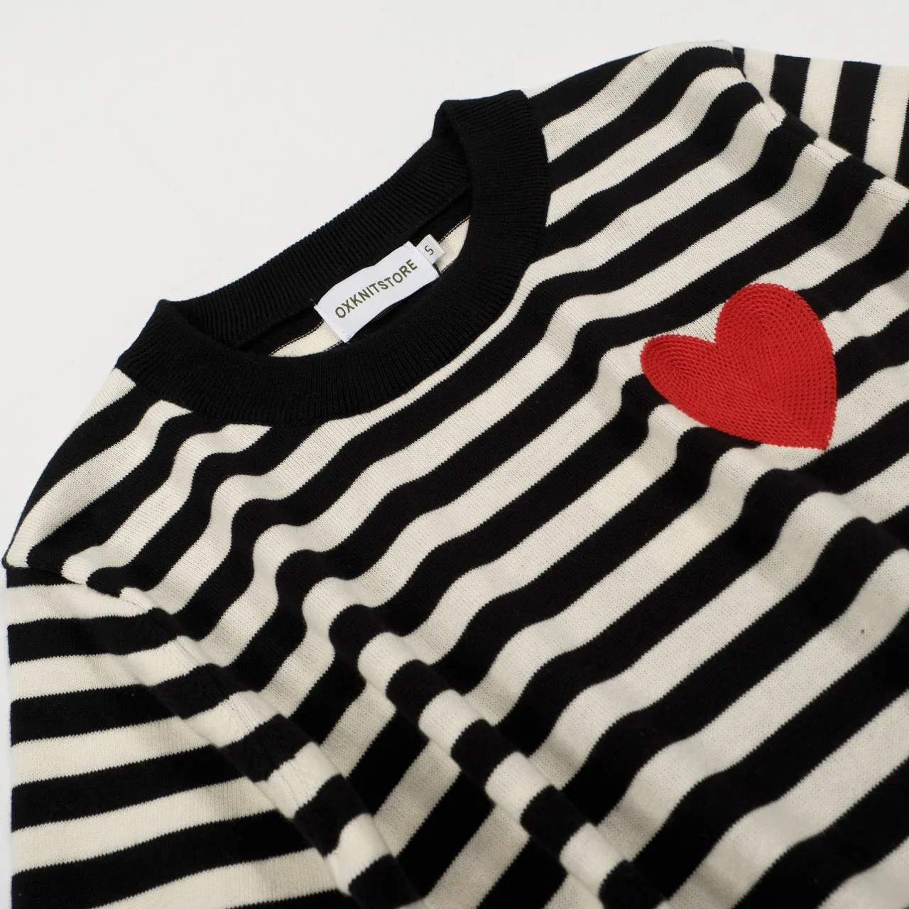 Vintage knit T-shirt for women with black stripes and hearts